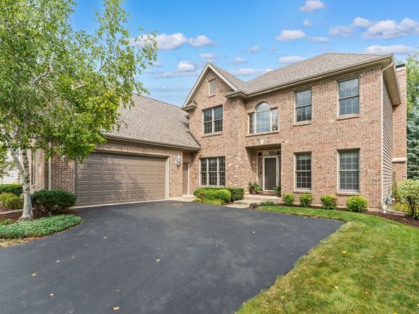 707 Evergreen Lane , Sugar Grove, IL 60554