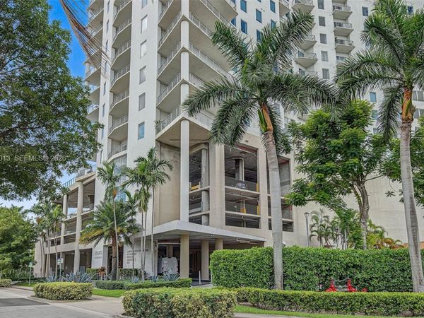 10 SW South River Dr , Unit 1106, Miami, FL 33130