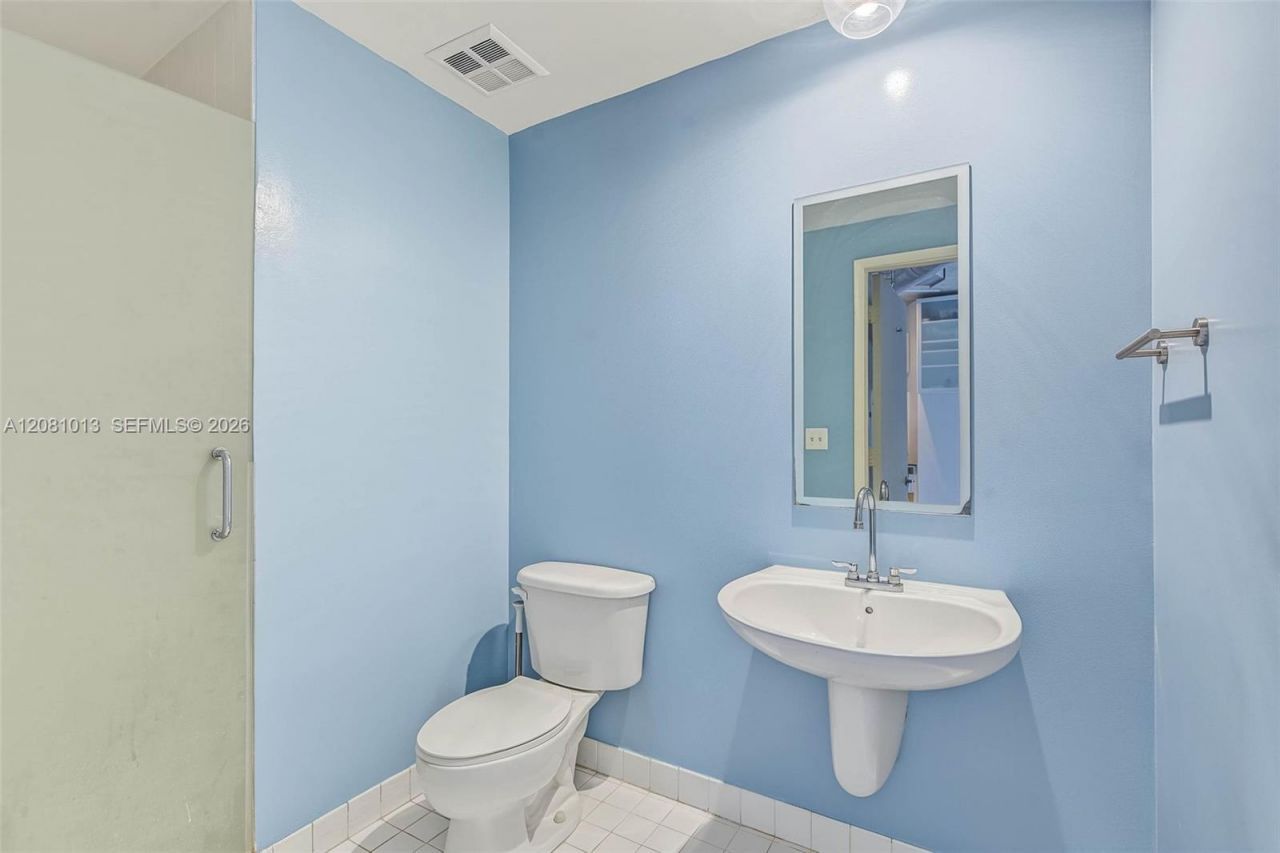 10 SW South River Dr , Unit 1106, Miami, FL 33130 Photo