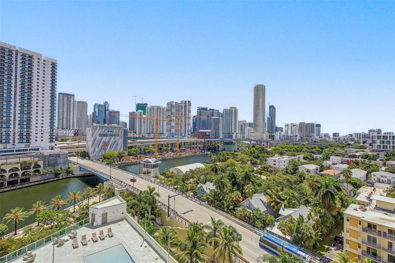 10 SW South River Dr , Unit 1106, Miami, FL 33130 Photo