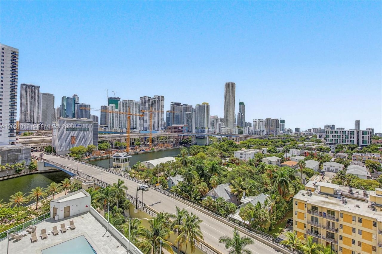 10 SW South River Dr , Unit 1106, Miami, FL 33130 Photo