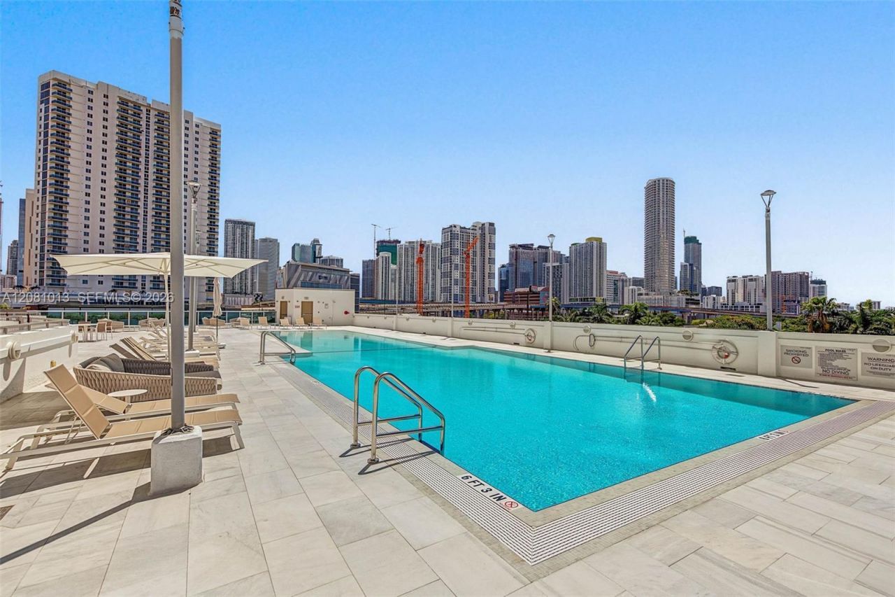 10 SW South River Dr , Unit 1106, Miami, FL 33130 Photo
