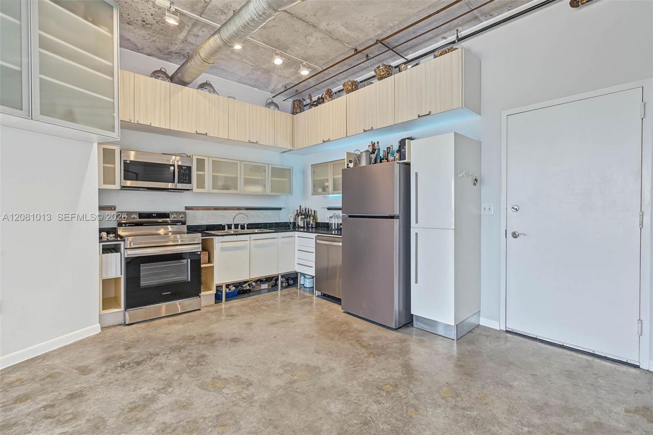 10 SW South River Dr , Unit 1106, Miami, FL 33130 Photo