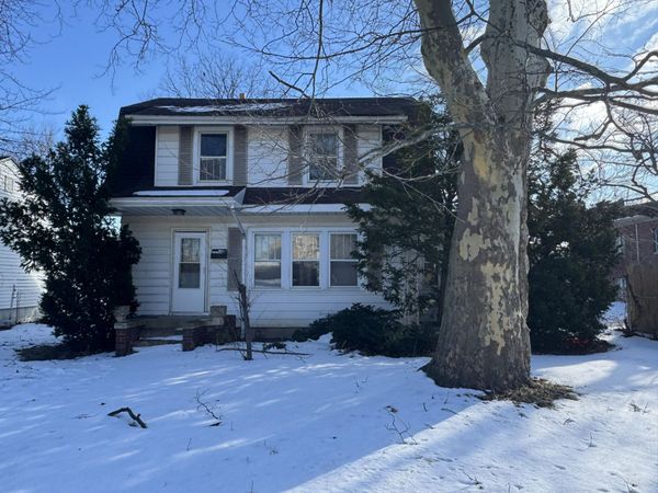 111 N Calumet Avenue, Michigan City, IN 46360