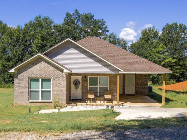 141 Simmons Dr., Shannon, MS 38868