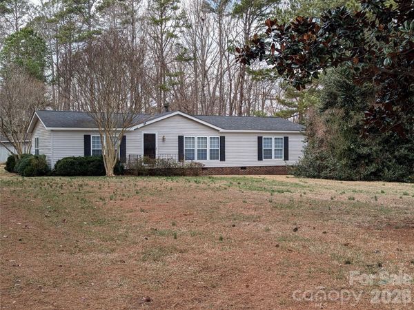 6846 Potter Road , Matthews, NC 28104