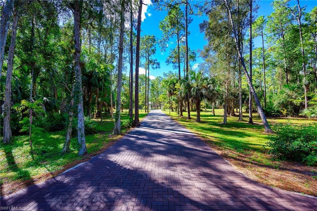 5675 Golden Oaks Ln , Naples, FL 34119 Photo