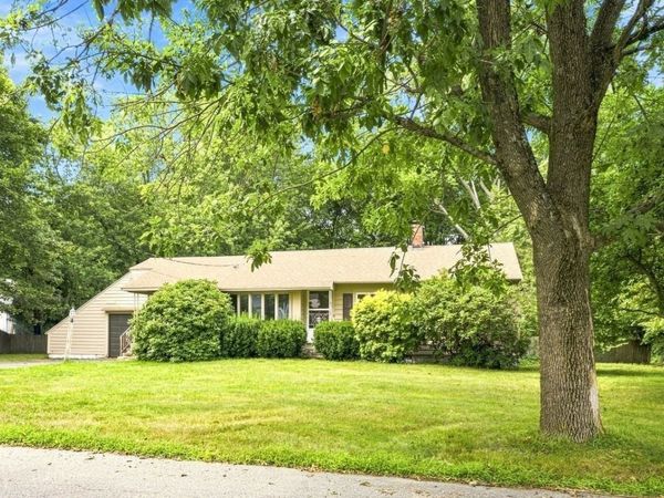 8 Charlesgate Road, Walpole, MA 02081