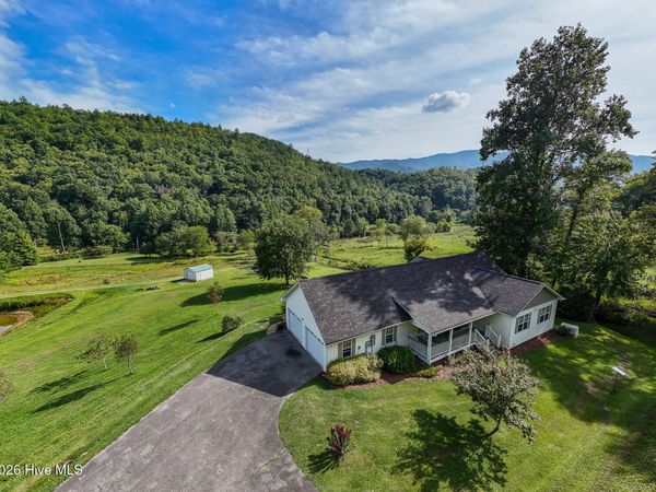 1056 Franks Creek Road , Robbinsville, NC 28771