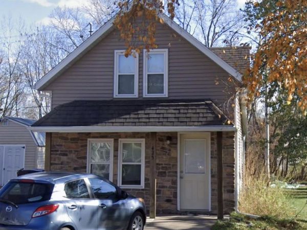 425 N Main Street, Fall River, WI 53932