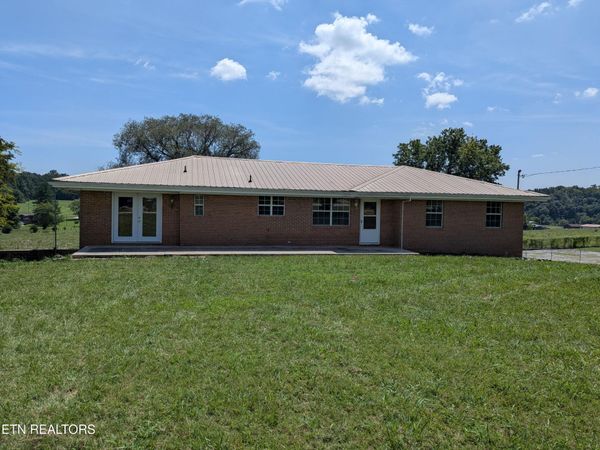 10024 Rutledge Pike, Corryton, TN 37721