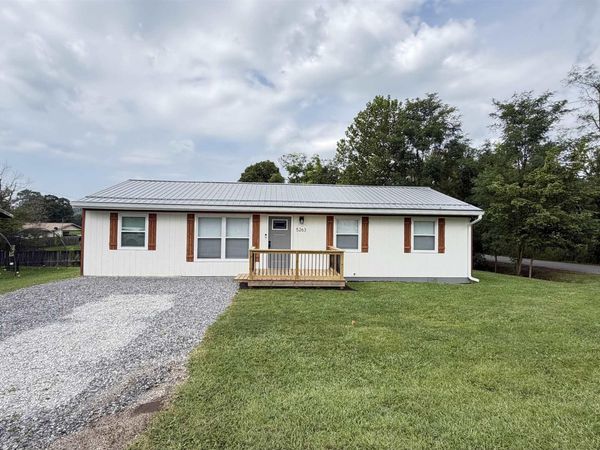 5263 woodland Drive, Clarksburg, WV 26330