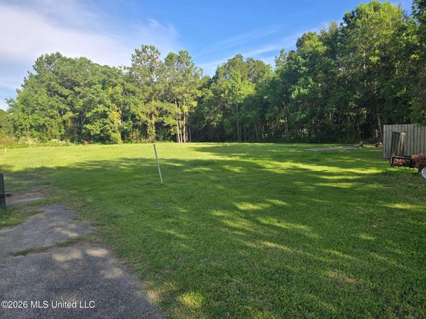1021 Hubbard Street, Waveland, MS 39576