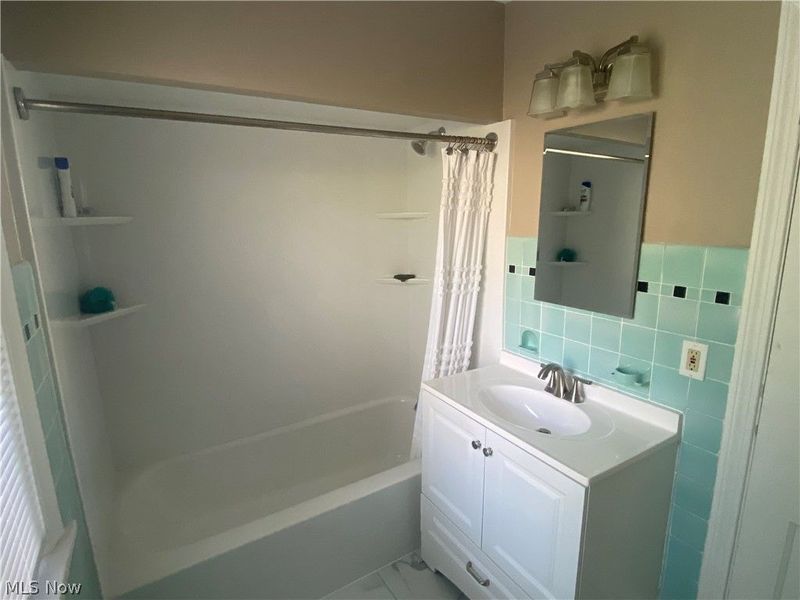 4218 Silsby Road, University Heights, OH 44118 Photo 18