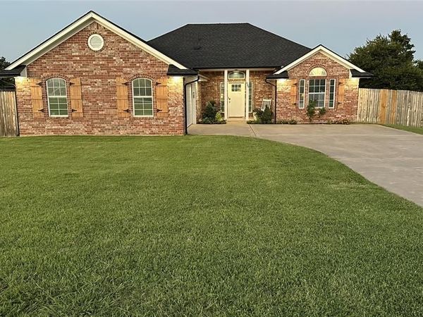 2100 Kenneth Lane, Choctaw, OK 73020