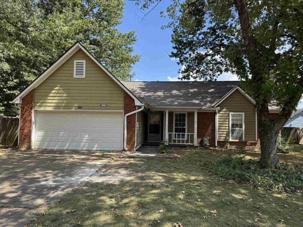 2524 LAURELCREST DR, Memphis, TN 38133