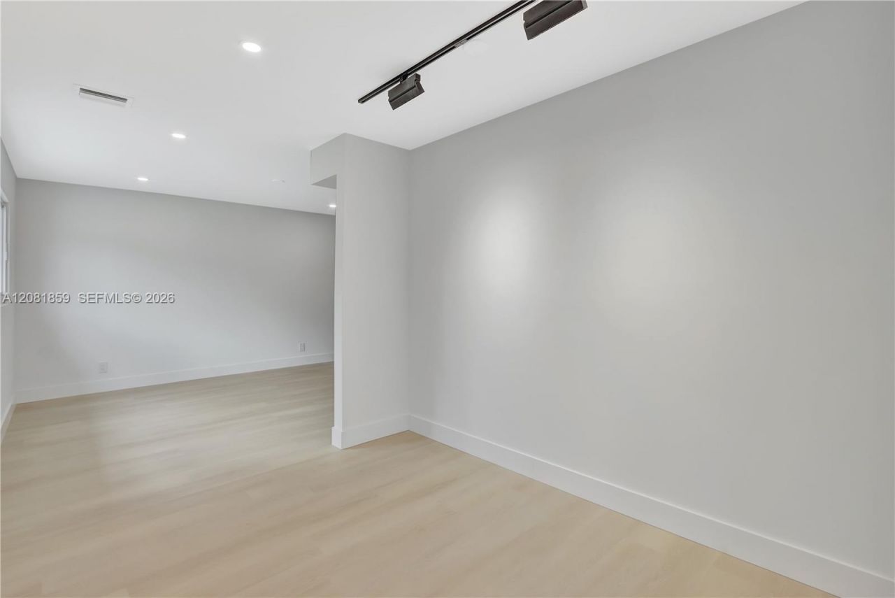 1720 SW 23rd Ave, Fort Lauderdale, FL 33312 Photo