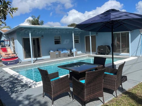 6456 Custer Street, Hollywood, FL 33024