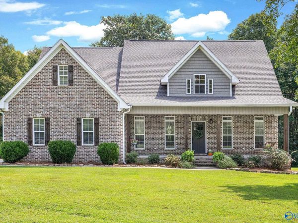 4945 Wyeth Mountain Road, Guntersville, AL 35976