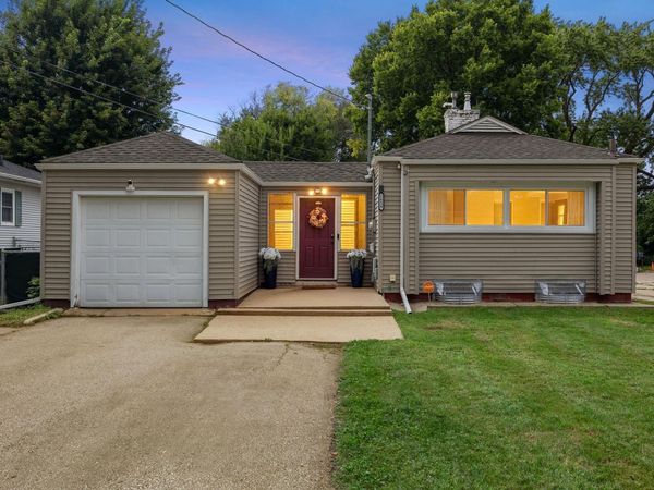 1828 W 6th Street, Waterloo, IA 50702