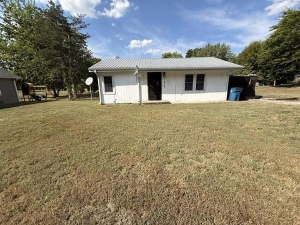 1819 Olive Street , Seneca, MO 64865