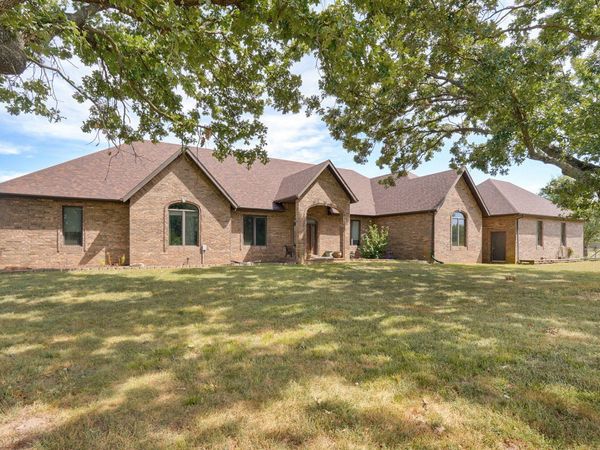 9215 W Farm Road 94 , Willard, MO 65781