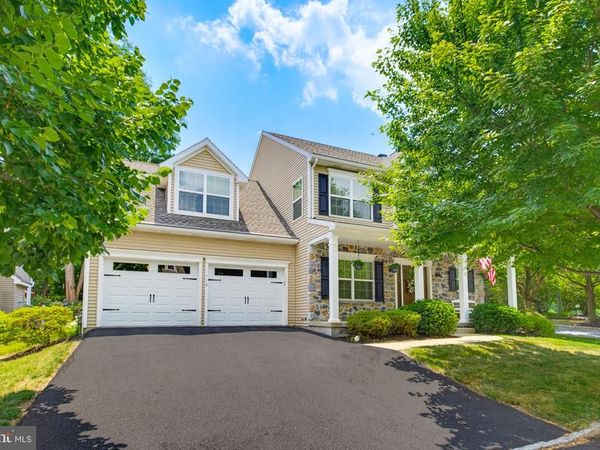 116 HAWTHORNE CIRCLE, LANCASTER, PA 17602