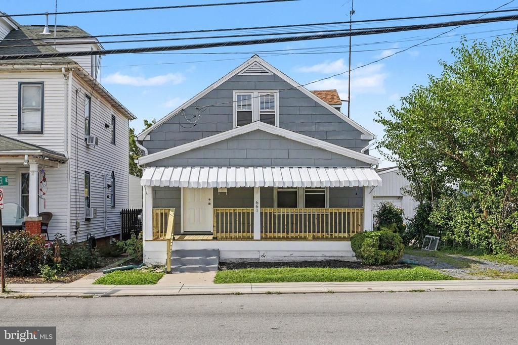 661 Frederick Street, Hanover, PA 17331 Main Photo
