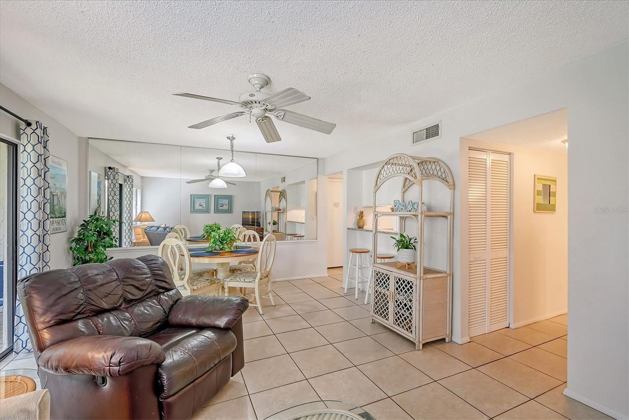6157 Midnight Pass Road, Unit G11, Sarasota, FL 34242 Photo
