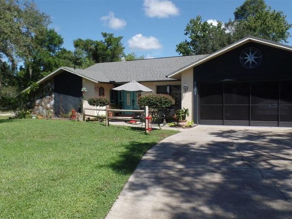 8057 DELAWARE DRIVE , WEEKI WACHEE, FL 34607