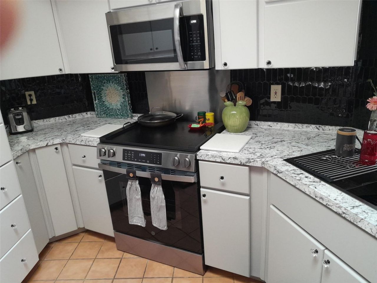 8057 Delaware Drive , Weeki Wachee, FL 34607 Photo