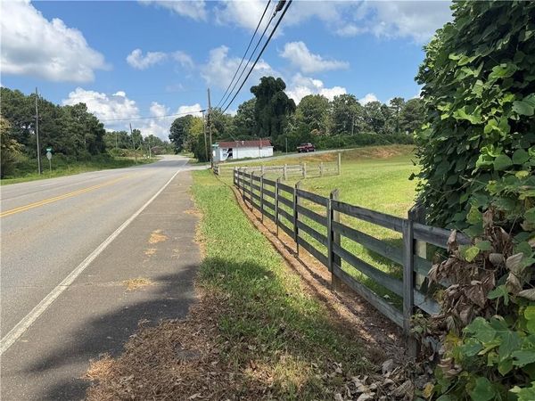 2170 Talking Rock Road , Jasper, GA 30143