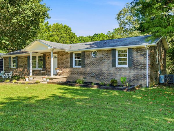 739 Scoutview Rd , Ashland City, TN 37015
