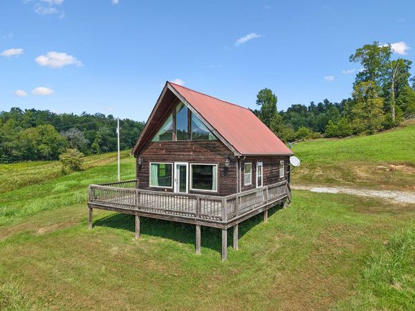 79 Sunset Rd , Linden, TN 37096