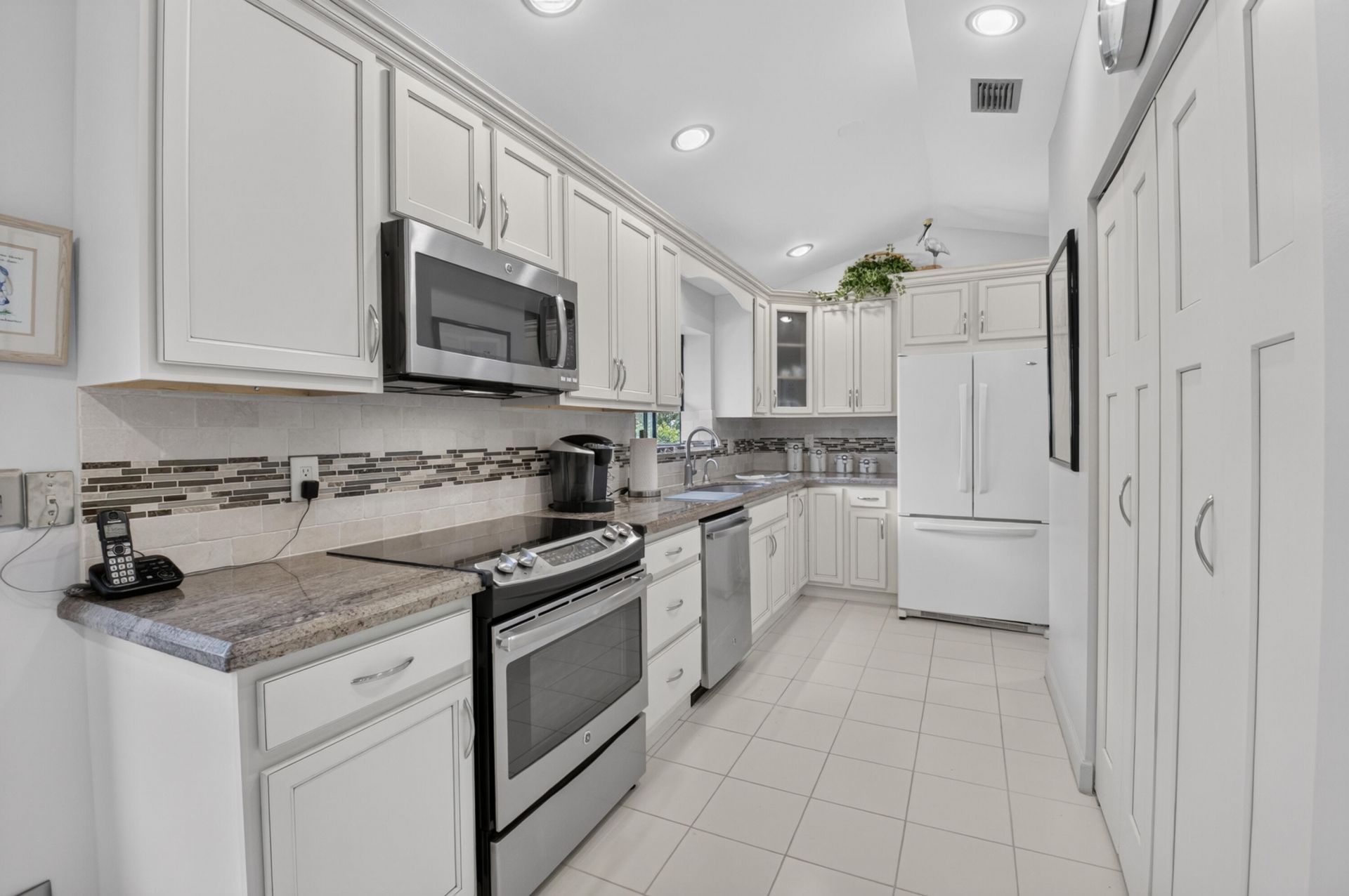 20065 Waters Edge Drive, Unit 101, Boca Raton, FL 33434 Photo