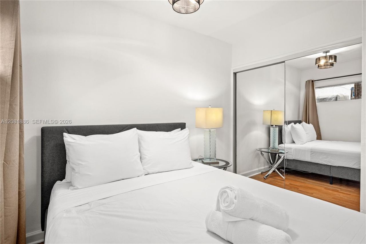 1032 Michigan Ave, Unit C, Miami Beach, FL 33139 Photo