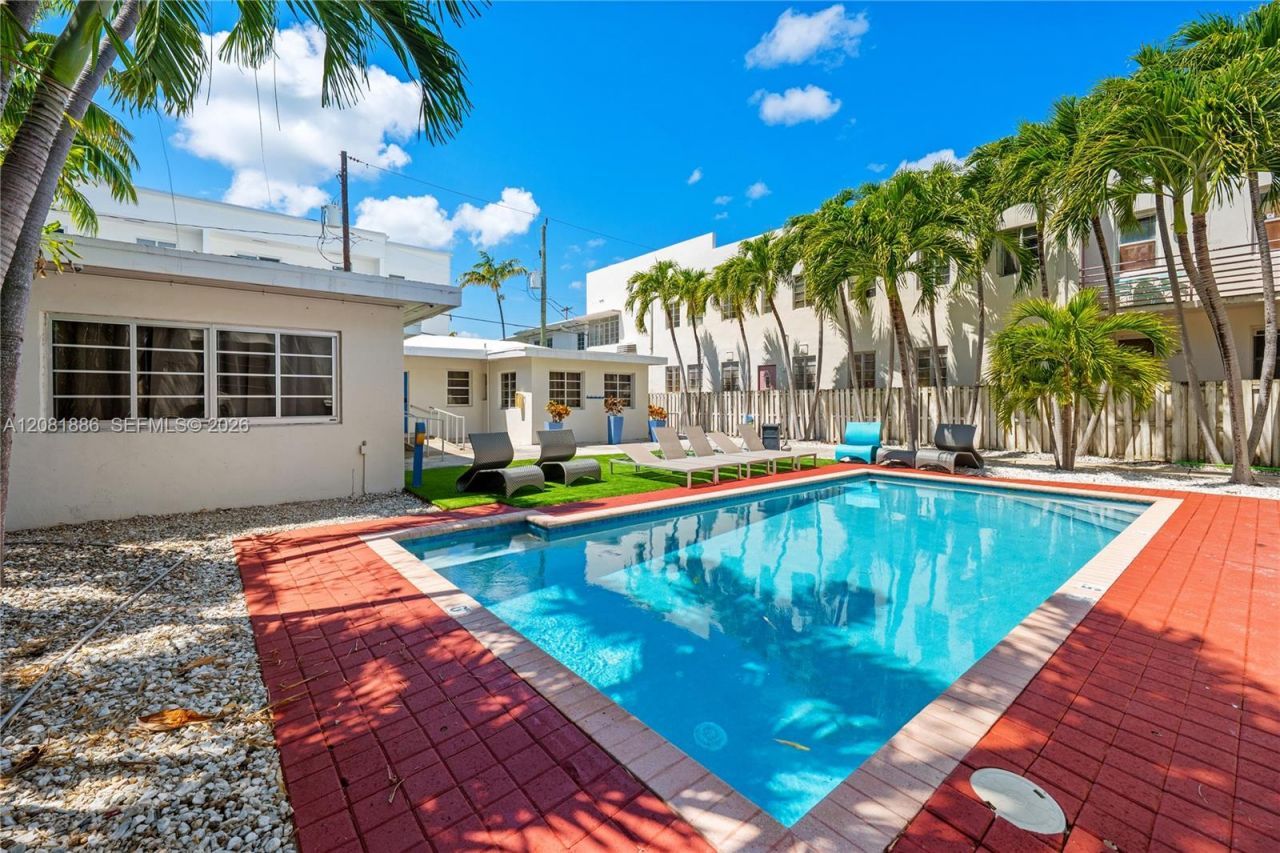 1032 Michigan Ave, Unit C, Miami Beach, FL 33139 Photo