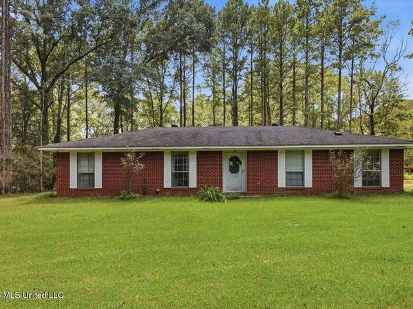 7905 Clifton-hillsboro Road, Forest, MS 39074