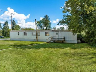 8460 Old River Road, Marcy, NY 13403