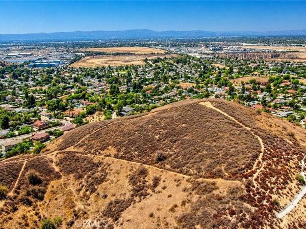 10600 Helen Avenue, Shadow Hills, CA 91040