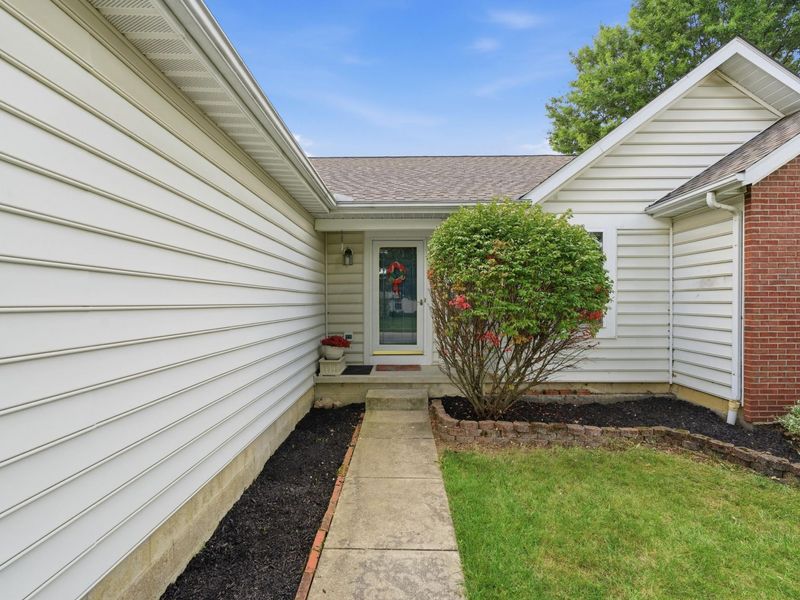 335 Gnarled Oak Street, Pickerington, OH 43147 Photo 5