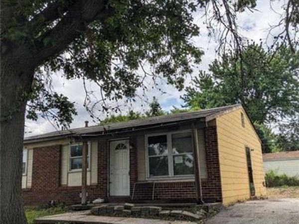 10333 Castle Drive , St Louis, MO 63136