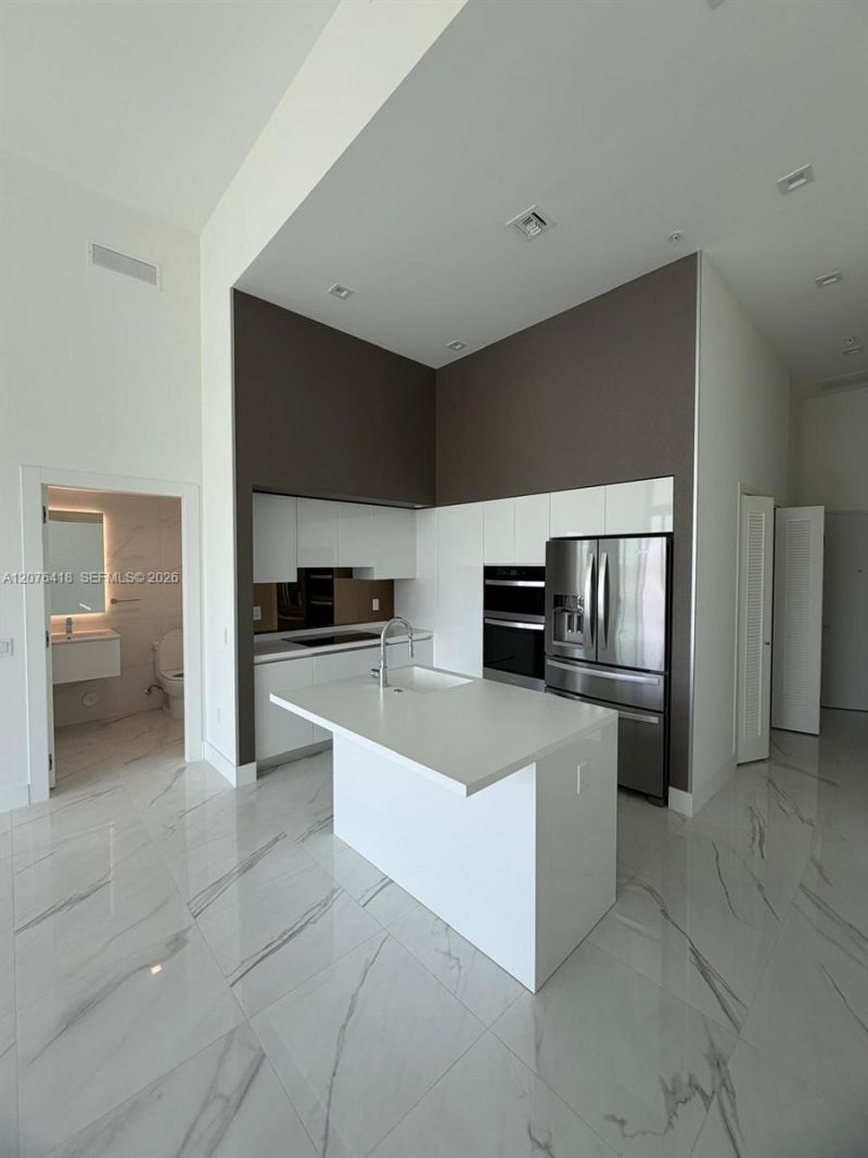 1170 E Hallandale Beach Blvd, Unit 502, Hallandale Beach, FL 33009 Photo