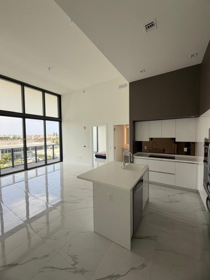 1170 E Hallandale Beach Blvd, Unit 502, Hallandale Beach, FL 33009 Photo
