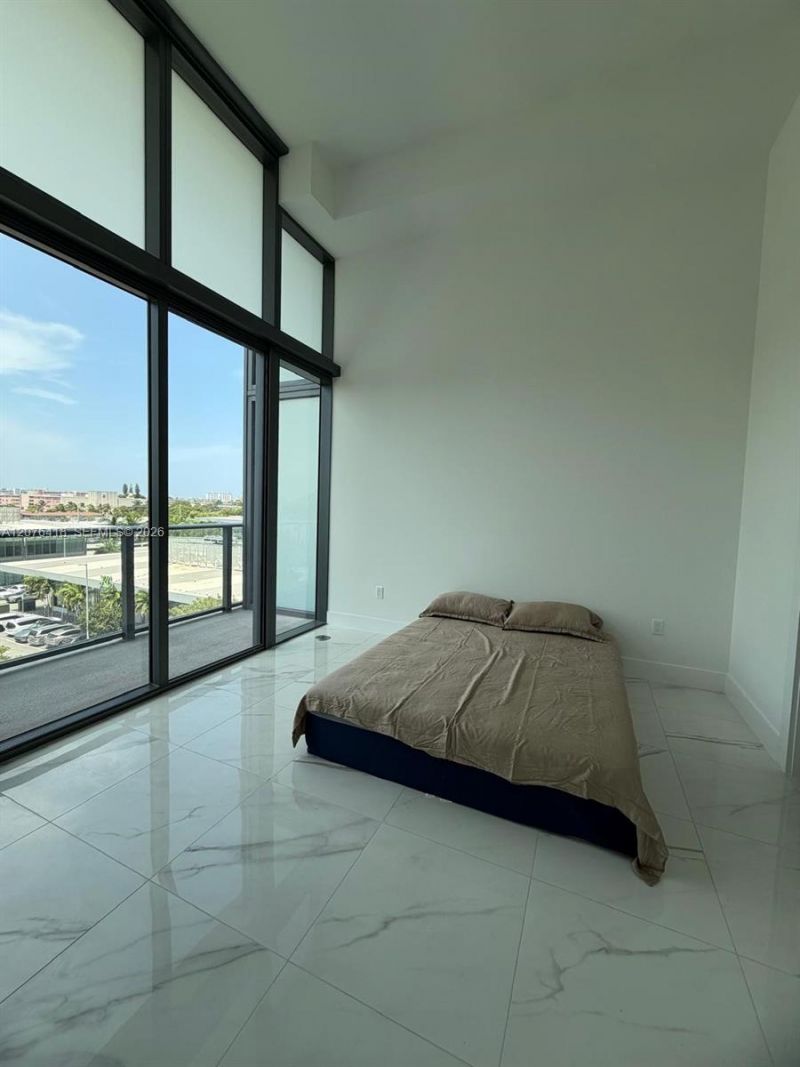 1170 E Hallandale Beach Blvd, Unit 502, Hallandale Beach, FL 33009 Photo