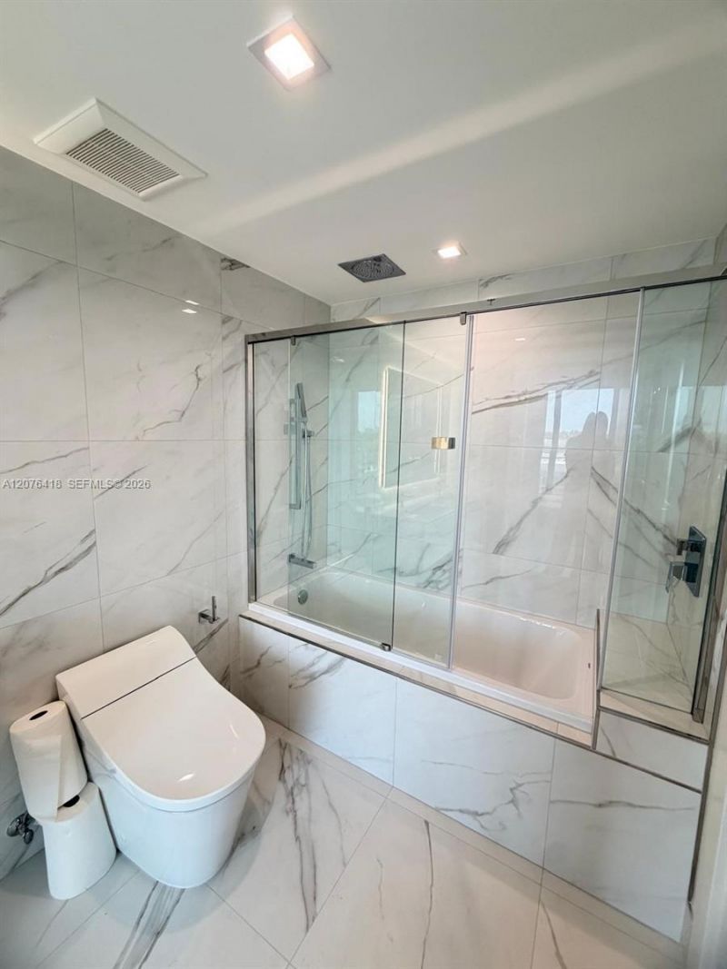 1170 E Hallandale Beach Blvd, Unit 502, Hallandale Beach, FL 33009 Photo