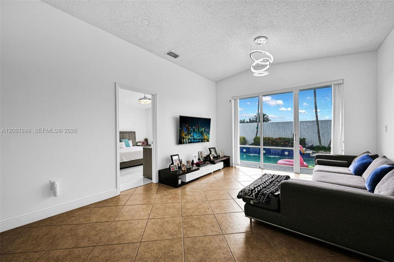 17384 SW 138th Ct, Miami, FL 33177 Photo