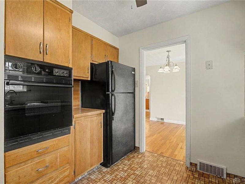 220 E Dorothy Lane, Kettering, OH 45419 Photo 9