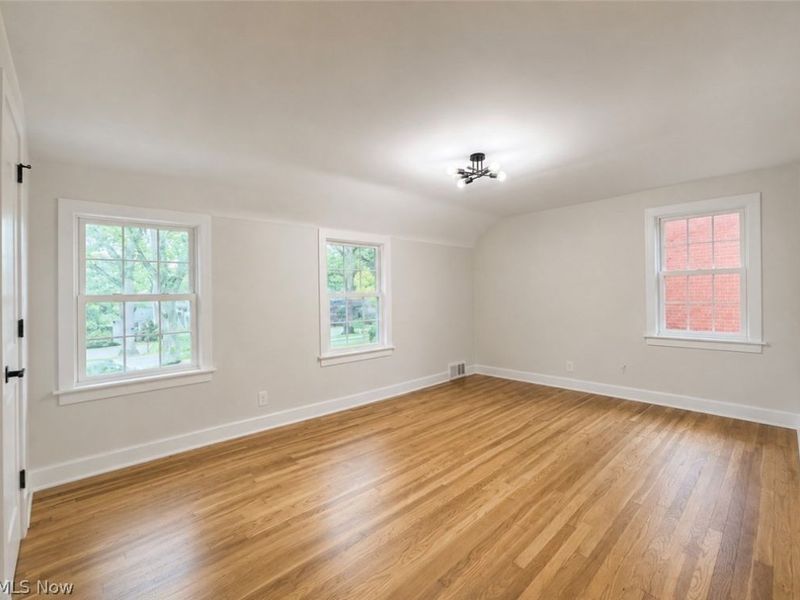 1307 Ford Street, Lyndhurst, OH 44124 Photo 18