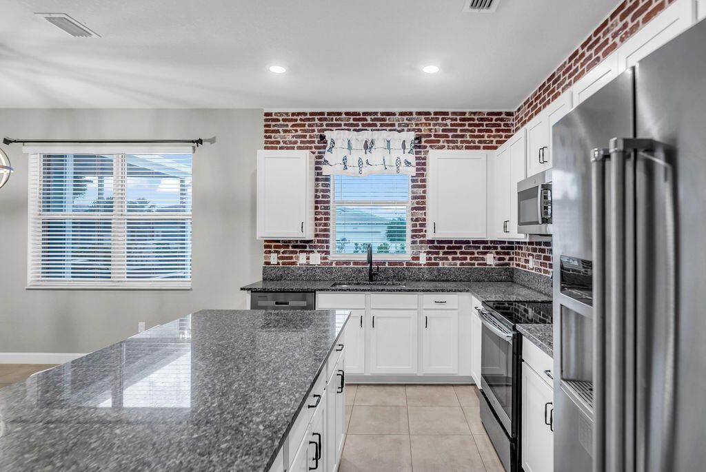 12760 NW Milestone Place, Port Saint Lucie, FL 34987 Photo